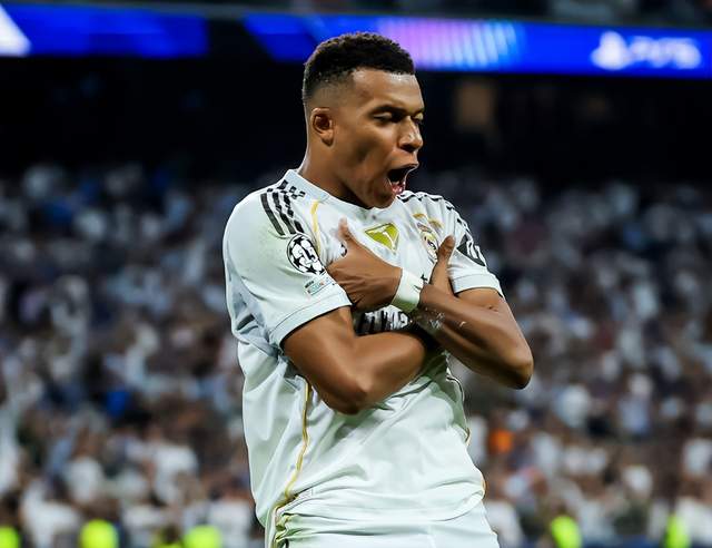 造梅迪纳手, 姆巴佩领衔