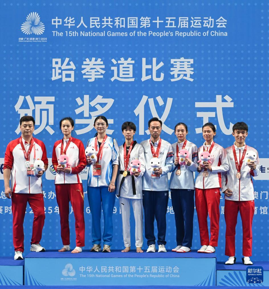 tenan, 教练拥抱庆